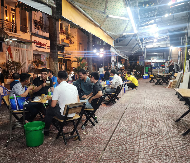Top 10+ pubs in District 11 for friends gatherings 3
