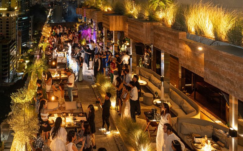 List of the chillest rooftop bars in Saigon 4