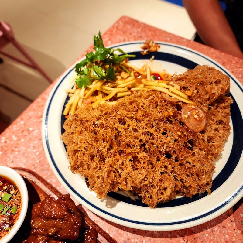 Suggested 9 famous Thai restaurants and bars in District 1 with delicious and authentic dishes 5