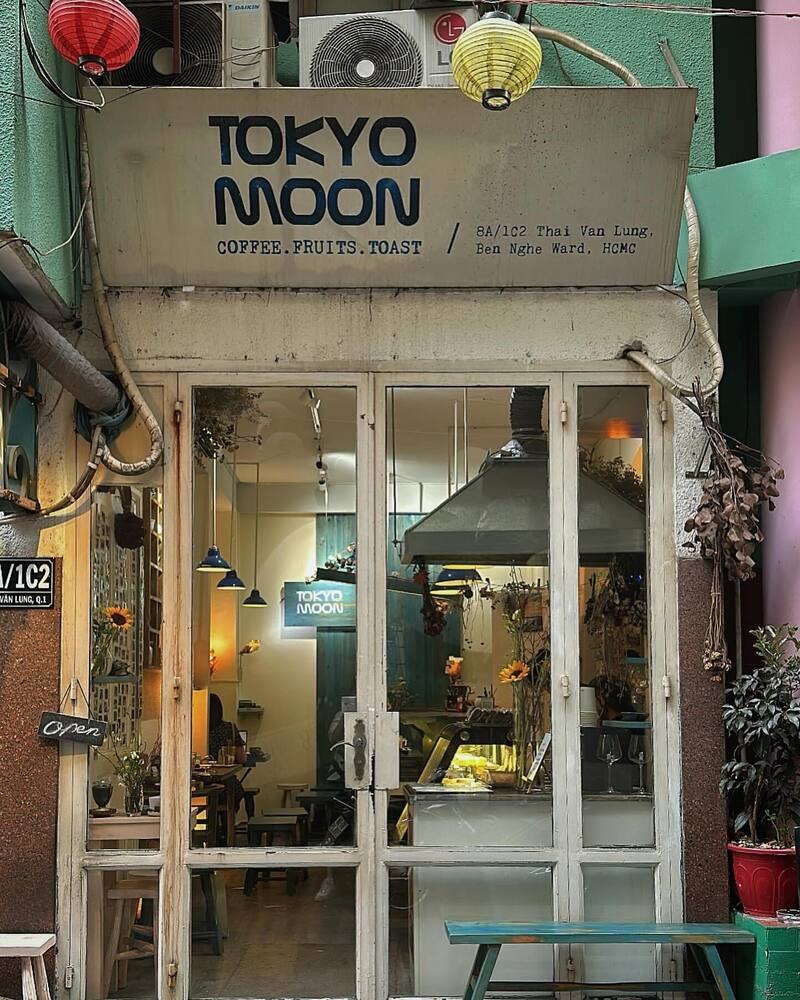 Visit Tokyo Moon to find peaceful street corners in the heart of Japan Street 2