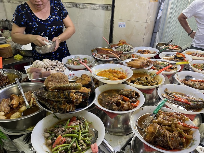 Top 10 restaurants in District 3 with diverse delicacies from affordable to expensive 8