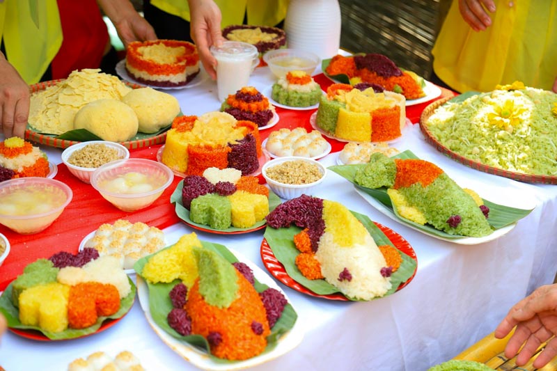 Enjoy Phu Thuong sticky rice, the quintessence of Hanoi cuisine 4