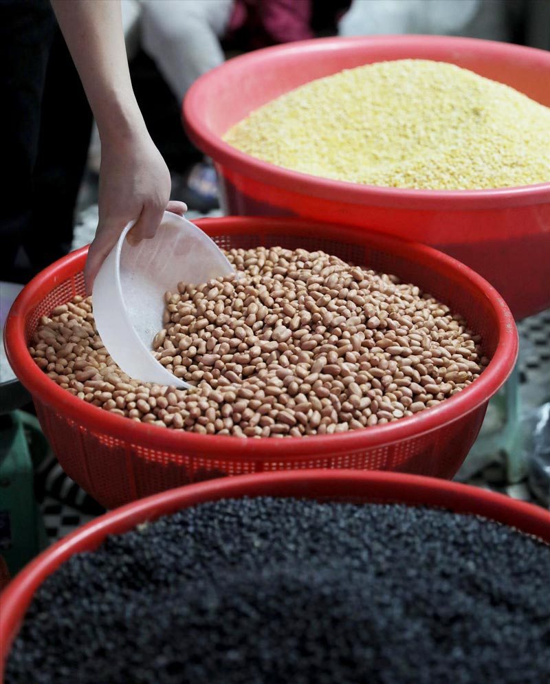 Enjoy Phu Thuong sticky rice, the quintessence of Hanoi cuisine 6