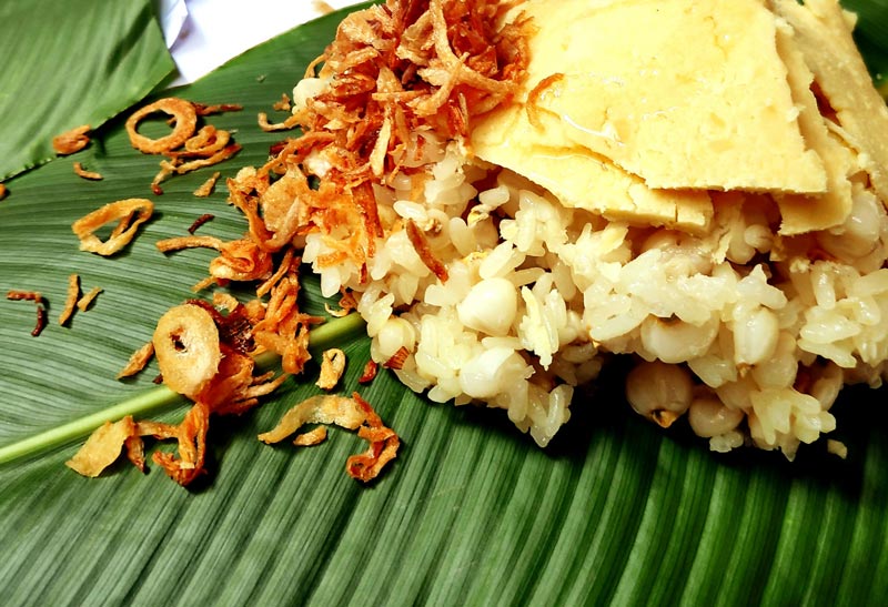 Enjoy Phu Thuong sticky rice, the quintessence of Hanoi cuisine 2