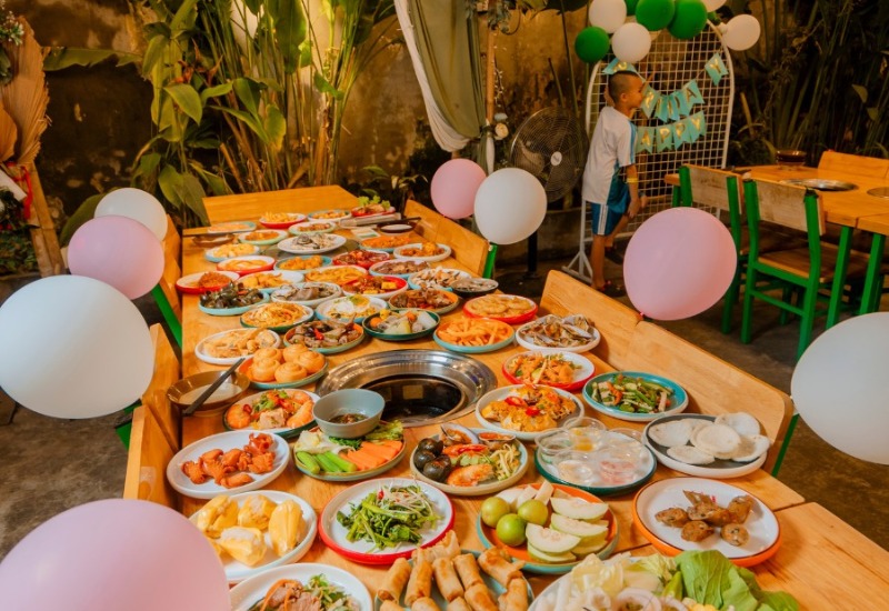 Top 14 buffet shops Tan Phu are always busy and delicious 3