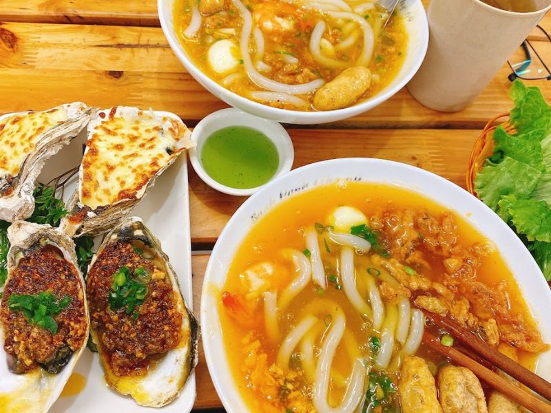 13 lunch restaurants in Hanoi: From luxurious restaurant to popular 9