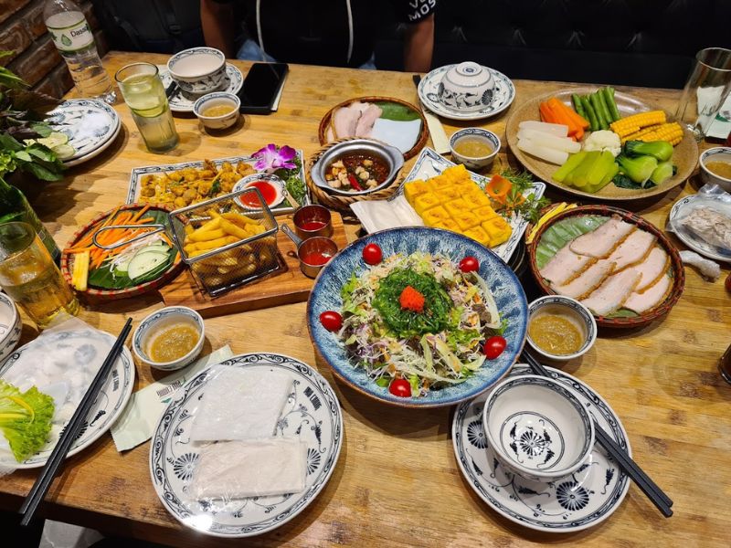 13 lunch restaurants in Hanoi: From luxurious restaurant to popular 7
