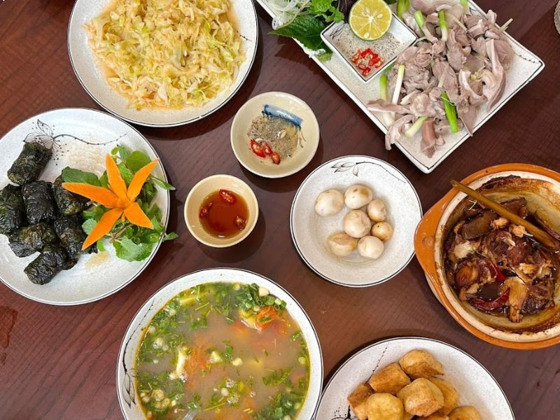 13 lunch restaurants in Hanoi: From luxurious restaurant to popular 4