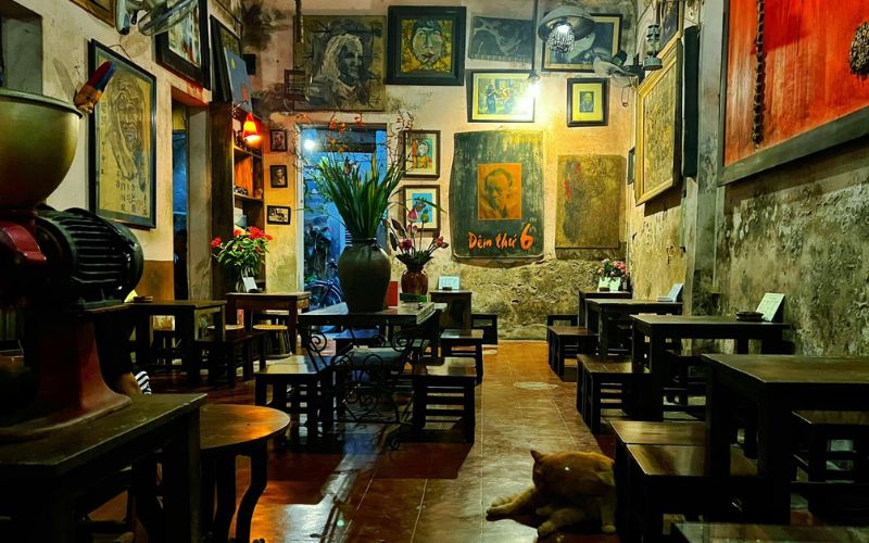 Cafe at the end of the lane, where the souls of love love Trinh 3