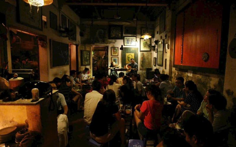 Cafe at the end of the lane, where the souls of love love Trinh 5