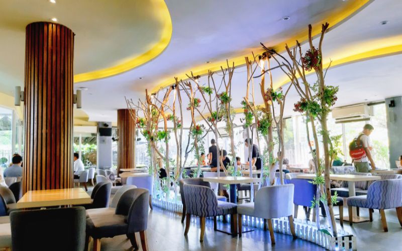 Du Mien Garden Cafe: Sai Thanh 6 green cafe