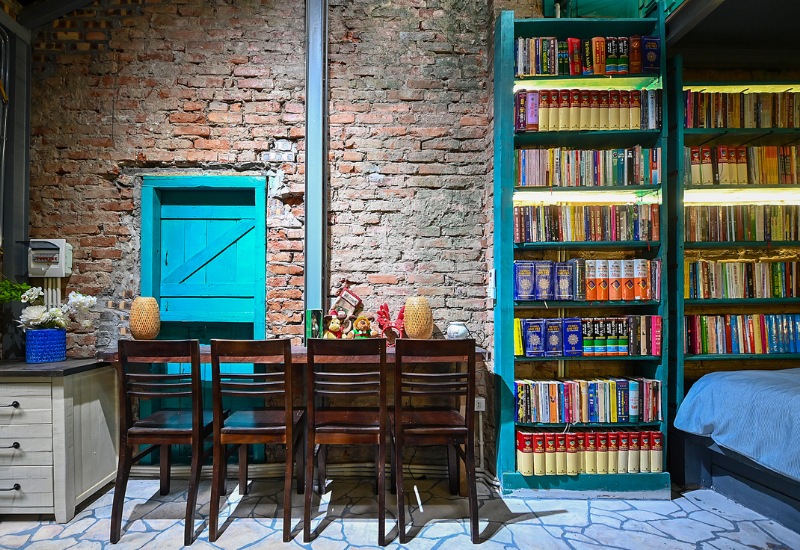 Explore the Rabbit bookstore: The oldest bookstore in Hanoi 14