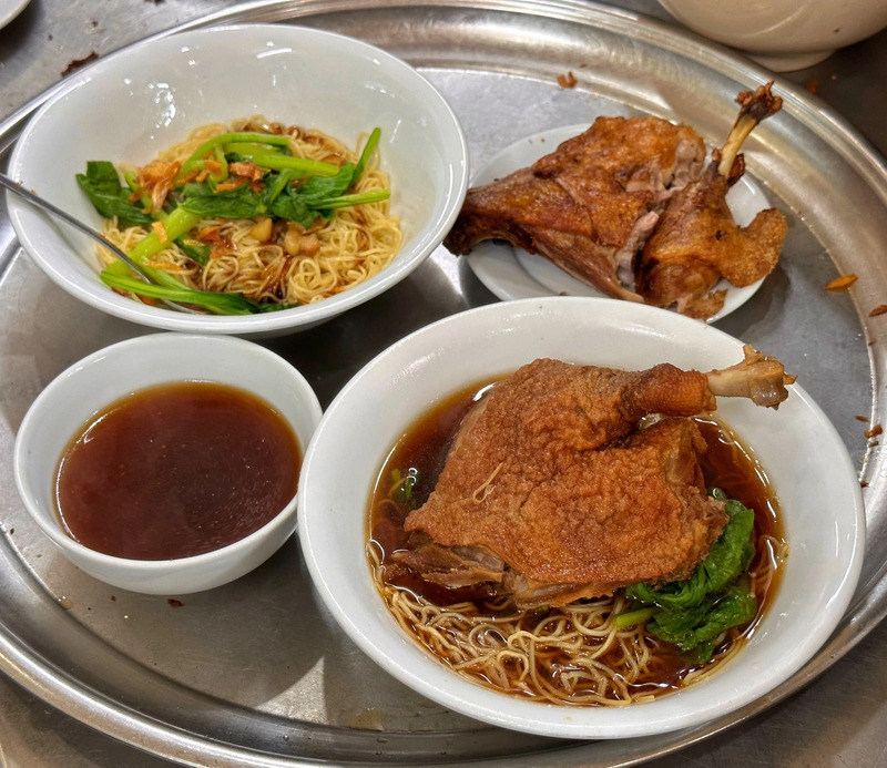 Experience the 14 most delicious duck noodles in Saigon 6