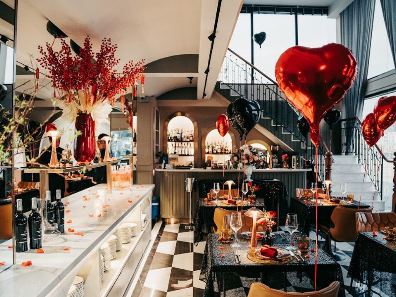 11 most romantic restaurants in Saigon, the ideal meeting point for Valentine 4
