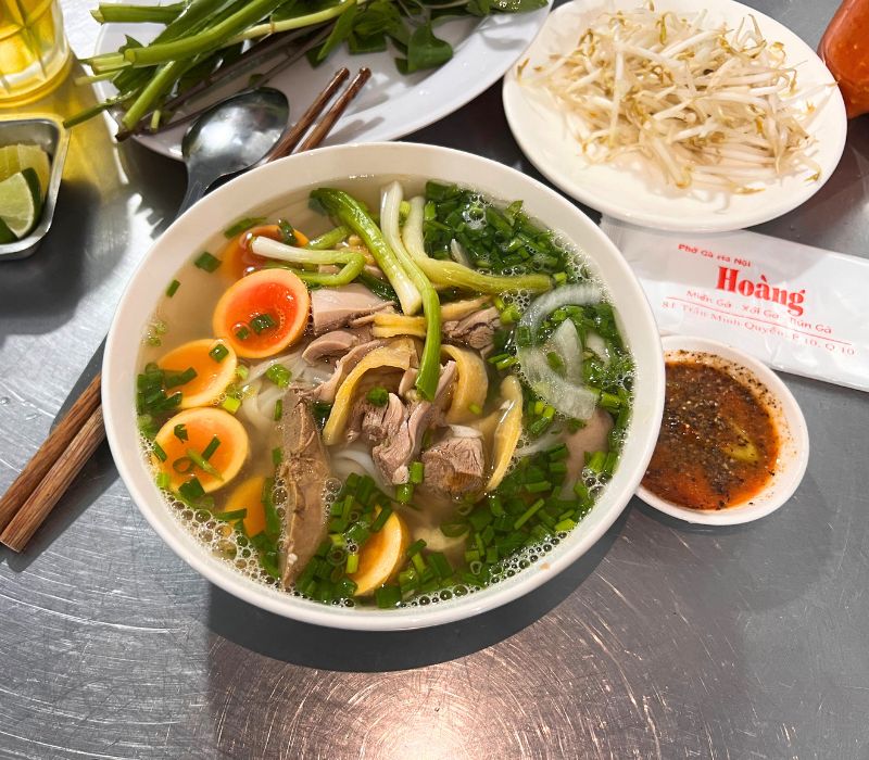 Top 10 best chicken noodle shops in Saigon 2