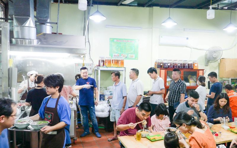 Visit Pho Ho Loi, enjoy the typical taste of Ha Thanh 5