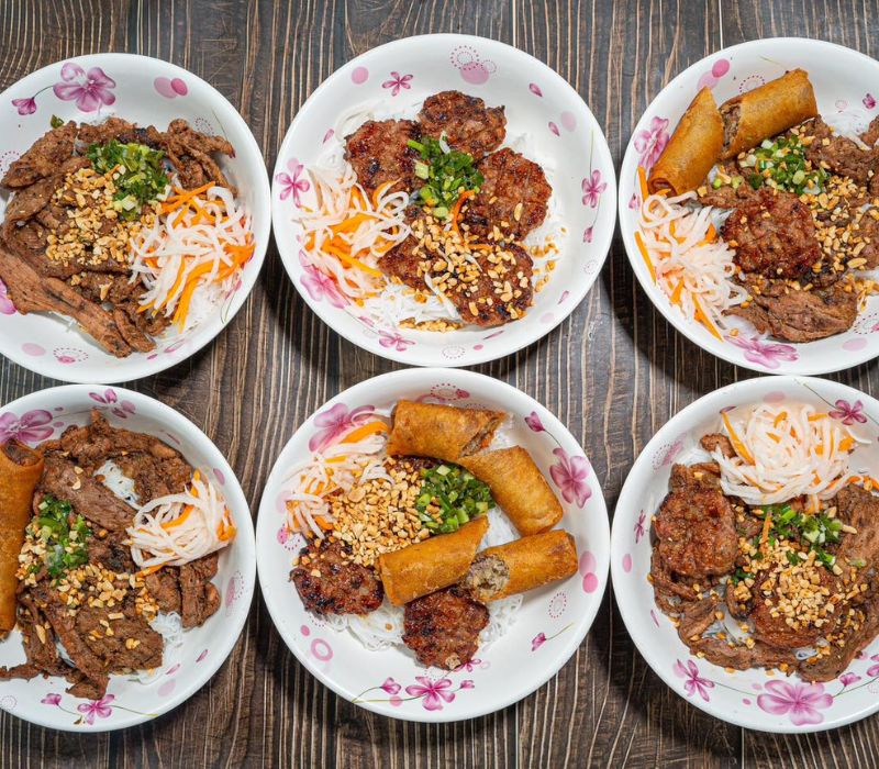 Sweep 12 delicious Tan Binh restaurant worth the best 5