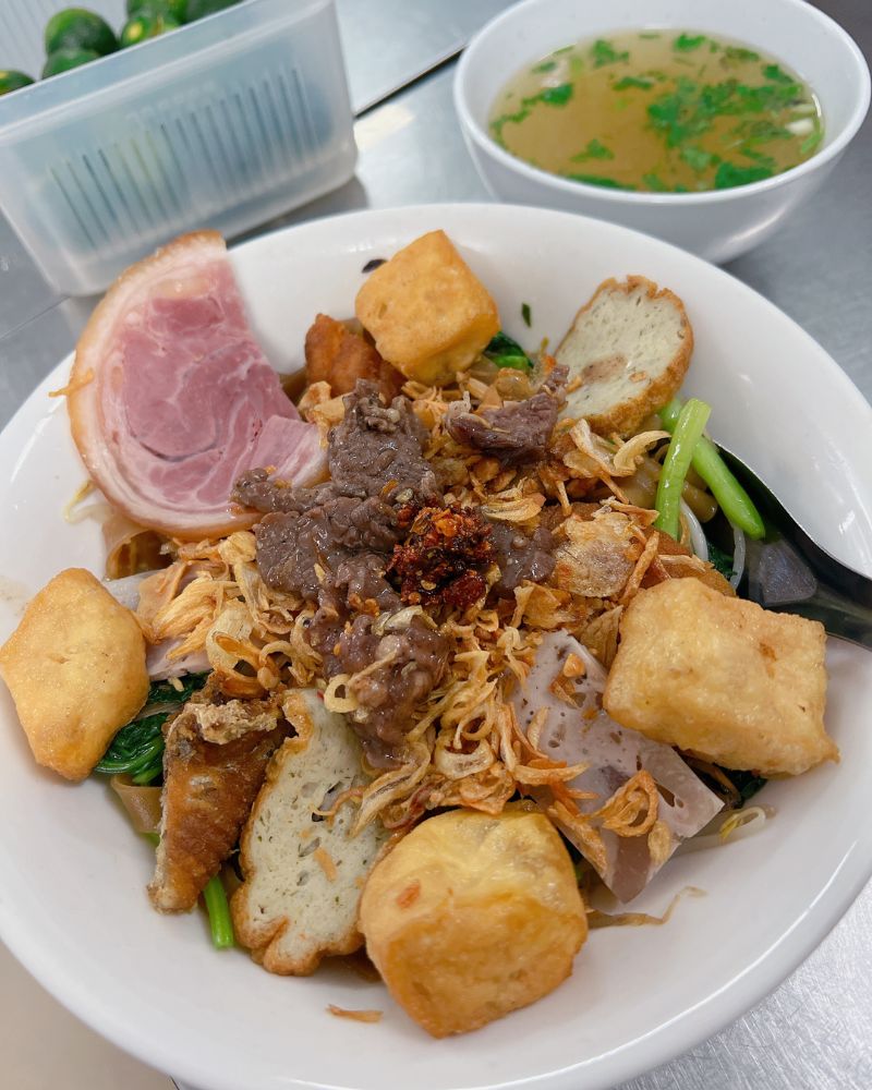 9 Bakery shops in Hanoi attractive food 2