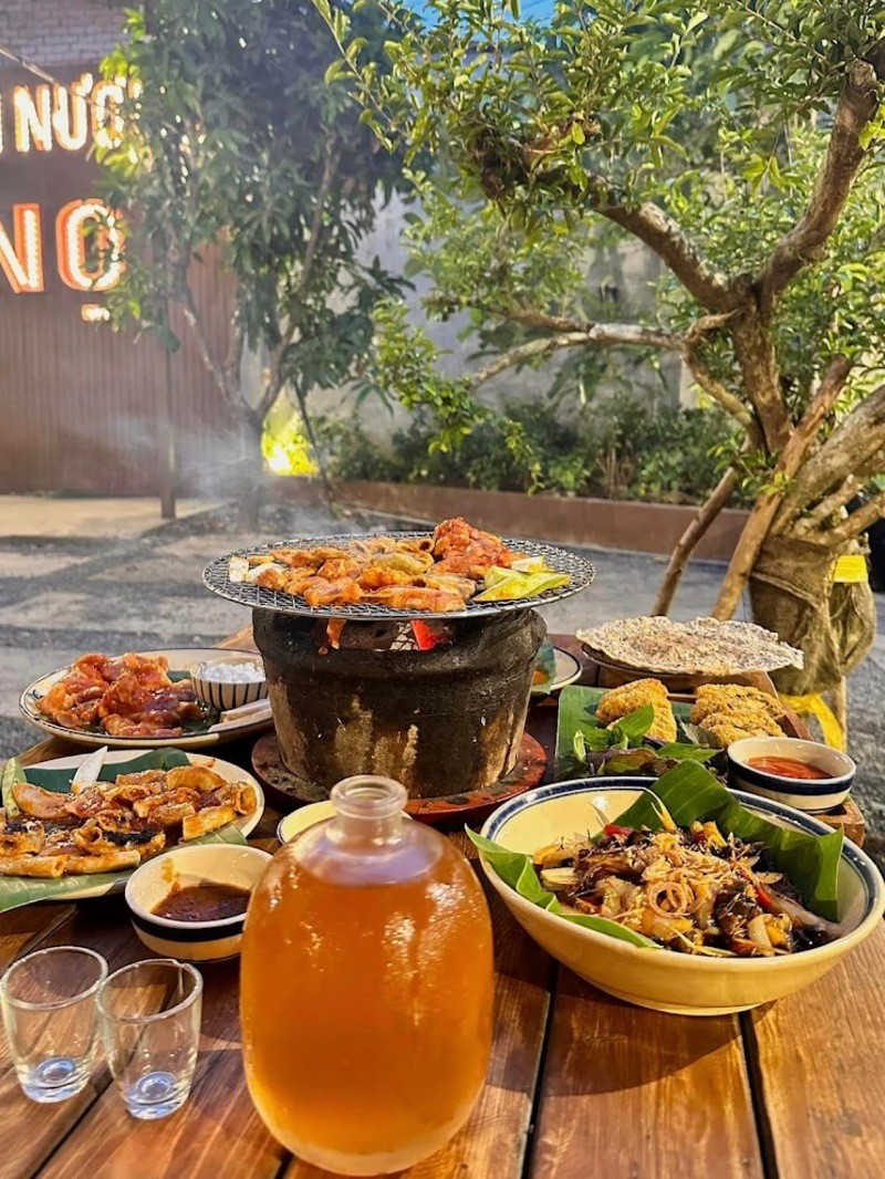 Top 11 Tan Binh pubs delicious, bait, full of drunkenness to forget about 3