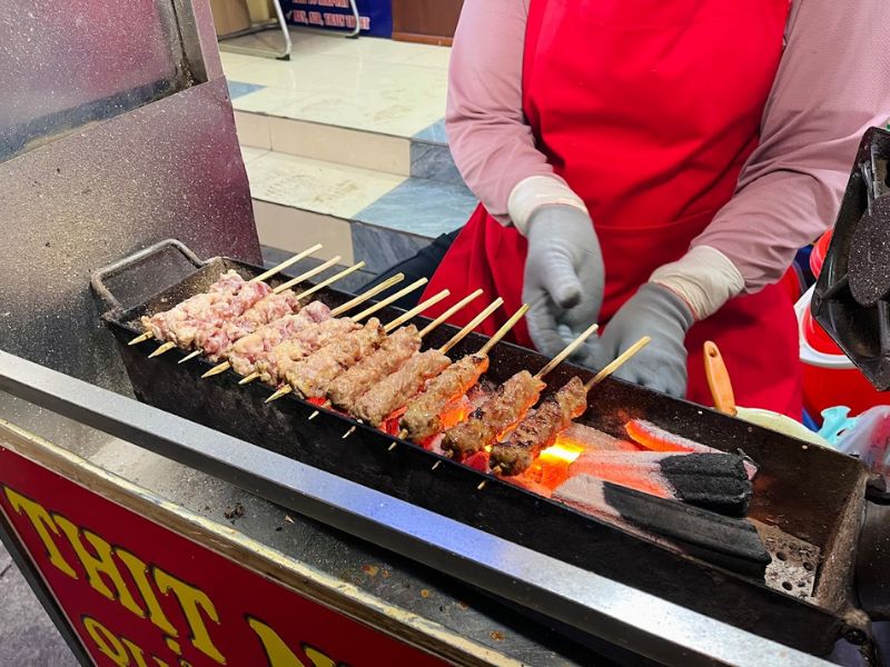 Top 10 delicious grilled skewers of Hanoi skewers hard to resist 5