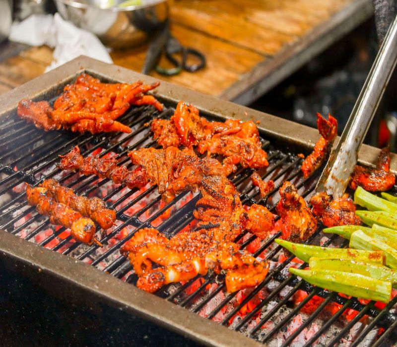 Discover the top 11 delicious grilled chicken legs Saigon 2