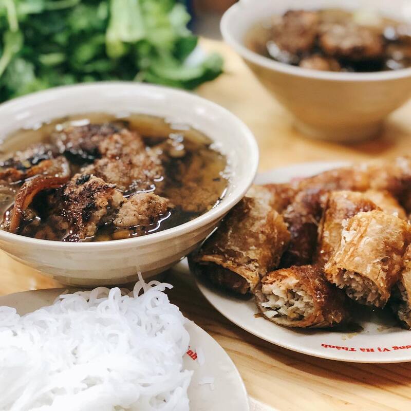 Enjoy Dac Kim Bun, package of Hanoi cuisine. 6