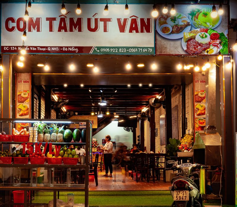 Top Da Nang broken rice restaurant with a strong southern flavor of the Han River City 2