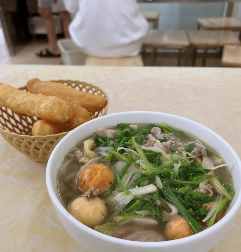 Top 8 delicious chicken noodle shops in Hanoi make many people fascinated 3