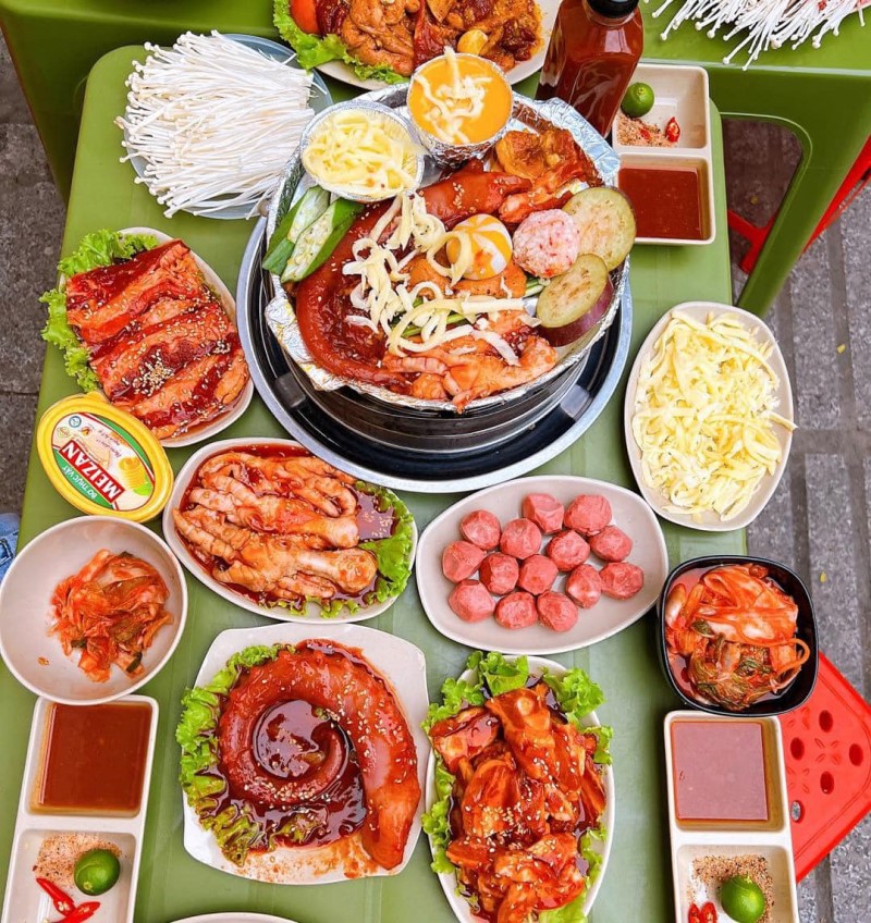 Tracing 13 delicious Hanoi hotpot shops near and far 14
