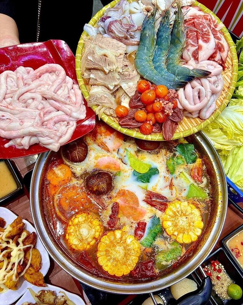 Tracing 13 delicious Hanoi hotpot shops near and far 5