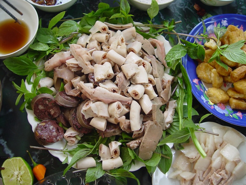The heart of Hanoi is famous for gourmets 6