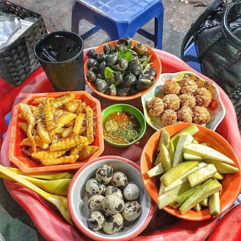 Top 11 night snail shops in Hanoi spread the warm flavor 6