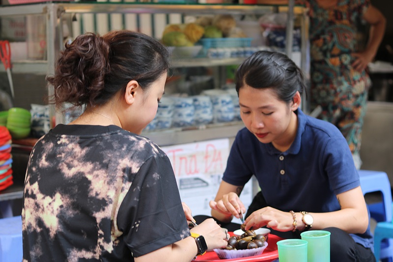Top 11 night snail shops Hanoi spread warm taste 9