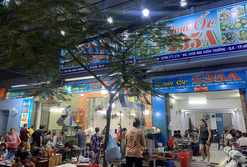 Top 9 famous night snail shops are popular with young people 8