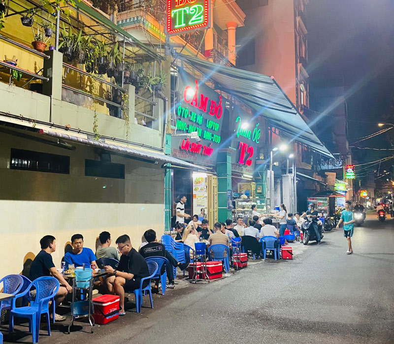 Top 9 famous night snail shops are loved by young people 6