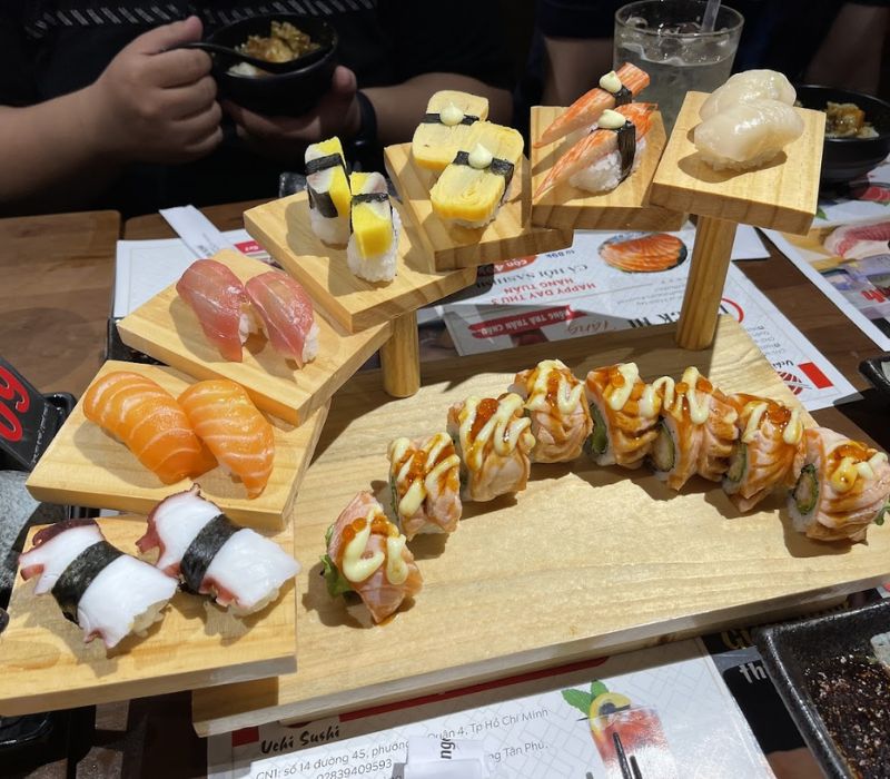 Top 11 delicious and extremely crowded District 9 buffet shops you should try 12