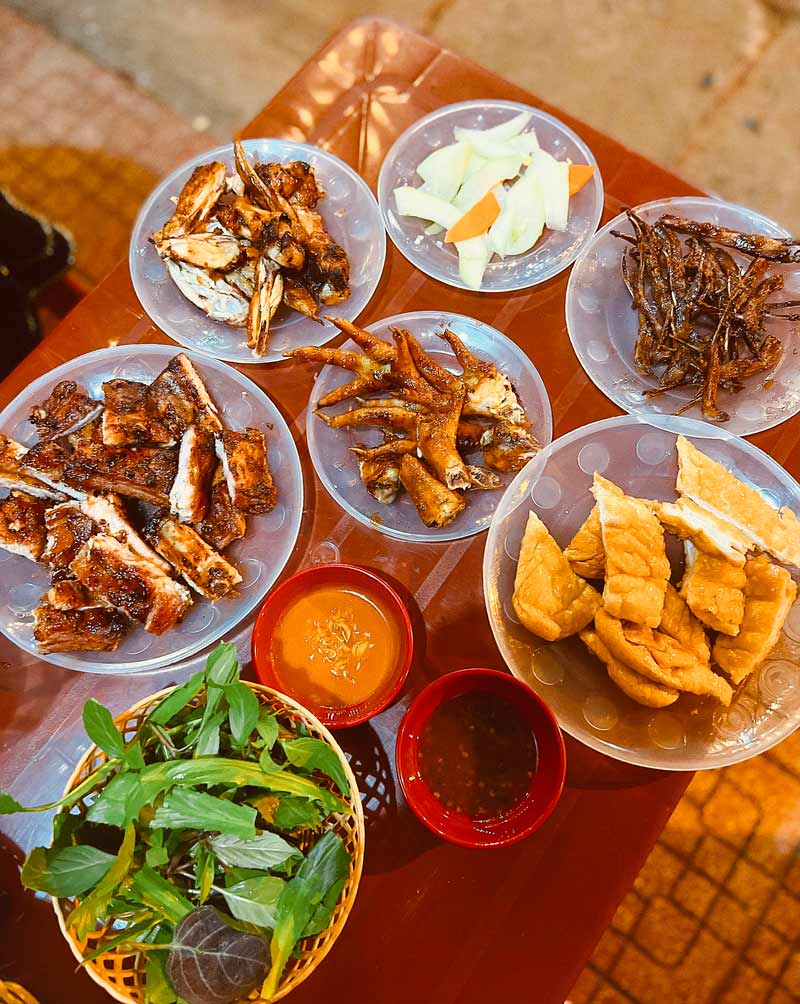 10+ delicious grilled chicken legs in Hanoi 2