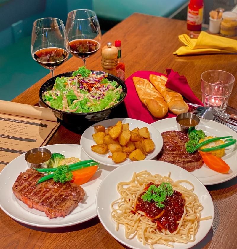 Top 6 Beefsteak Restaurant District 3 gives you interesting parties 2
