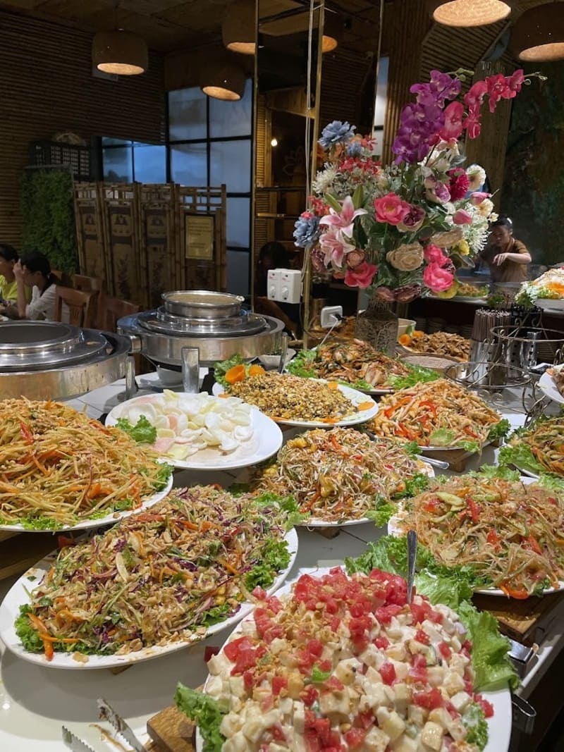 The vegetarian buffet of the Hanoi Zen Zen has a rounded flavor of 7