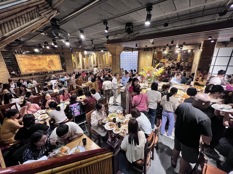 The vegetarian buffet of the Hanoi Zen Zen has a round taste full of 10
