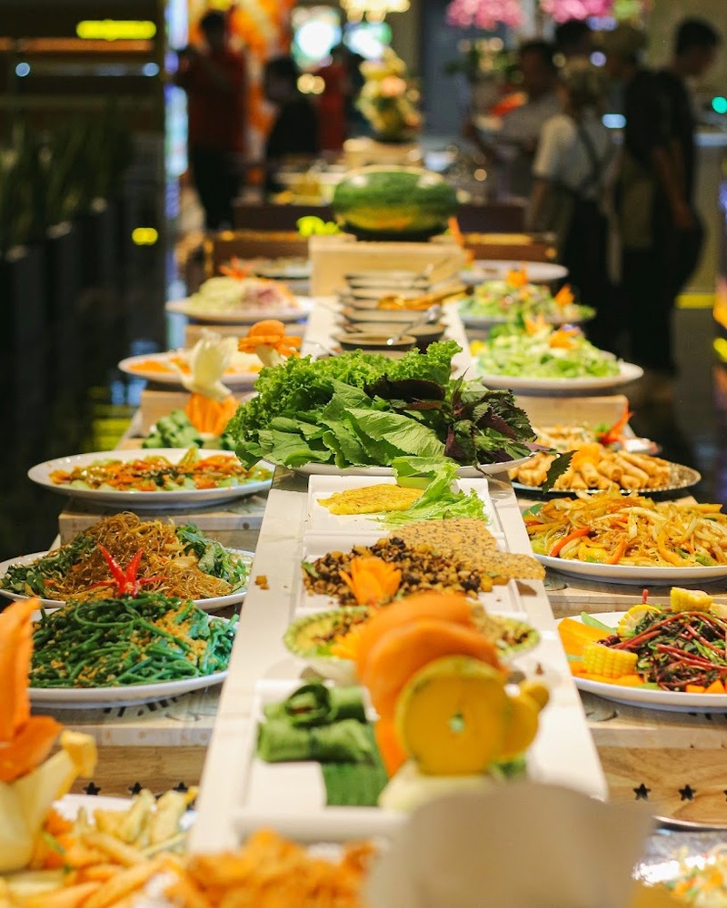Pocket 2 addresses to enjoy vegetarian buffet in District 10 quality 4