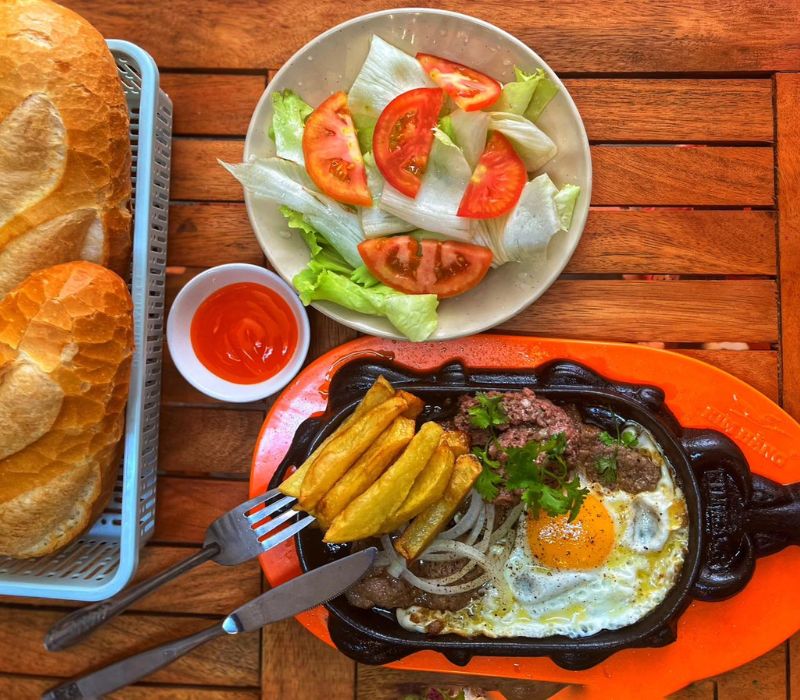 12 Beefsteak District 1 is attractive not to be missed 11