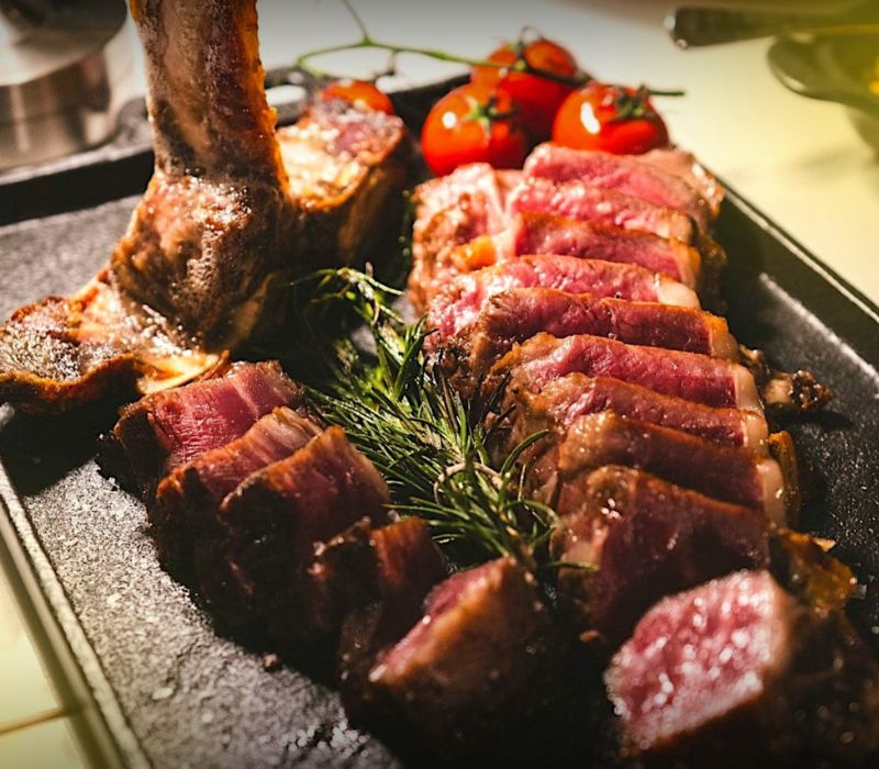 12 Beefsteak shops in District 1 are attractive not to be missed 6