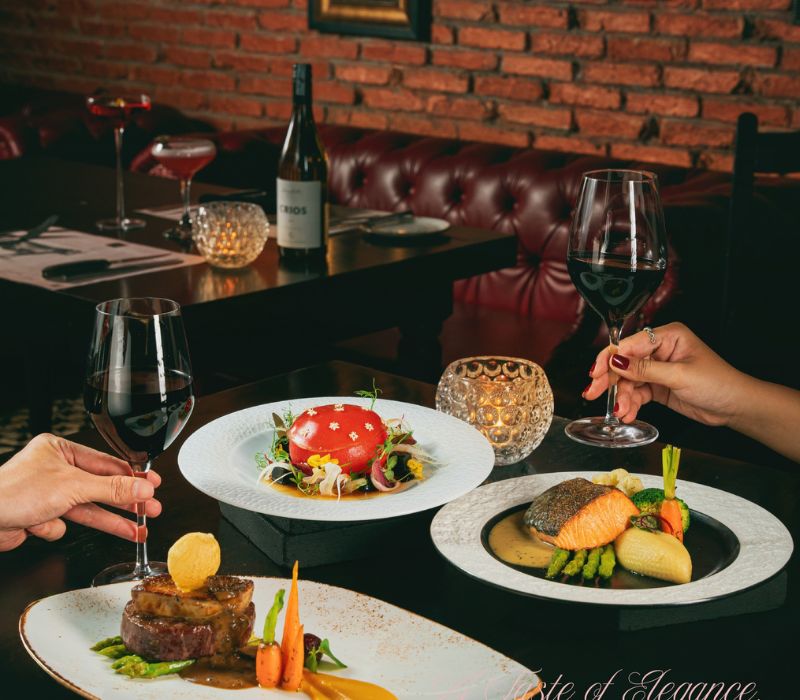 12 Beefsteak shops in District 1 are attractive not to be missed 9