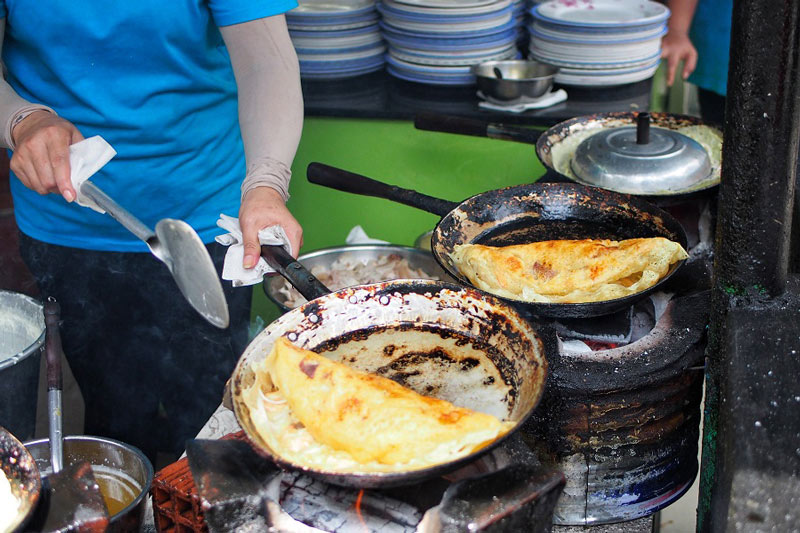 Pancake 46A Dinh Cong Trang: The famous Michelin shop Saigon 4