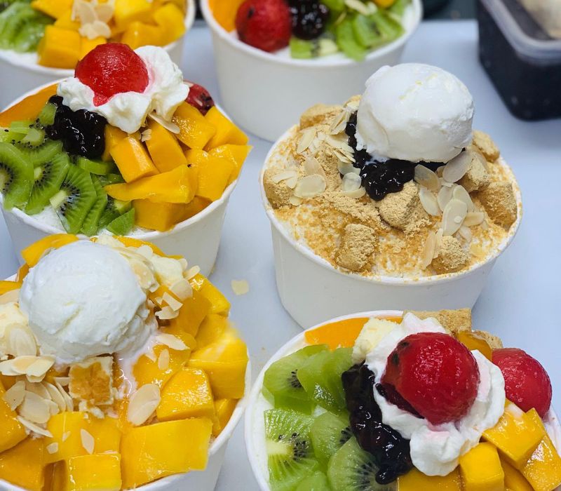 Top 10 Bingsu shops in District 1 are cool chill, Korean standard view 11