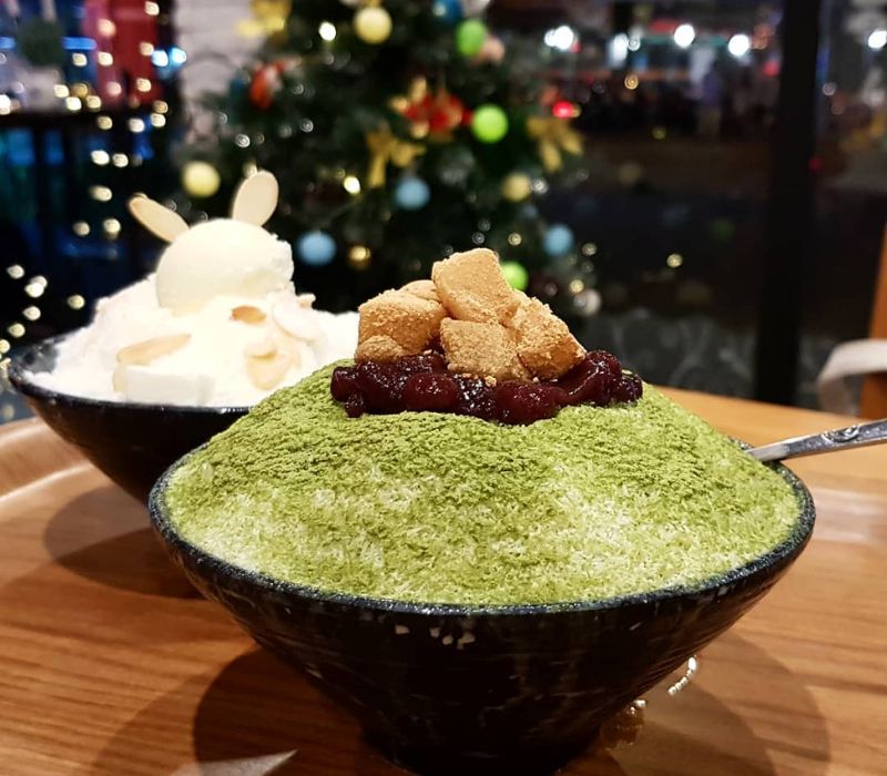 Top 10 Bingsu shops in District 1 are cool chill, Korean standard view 13