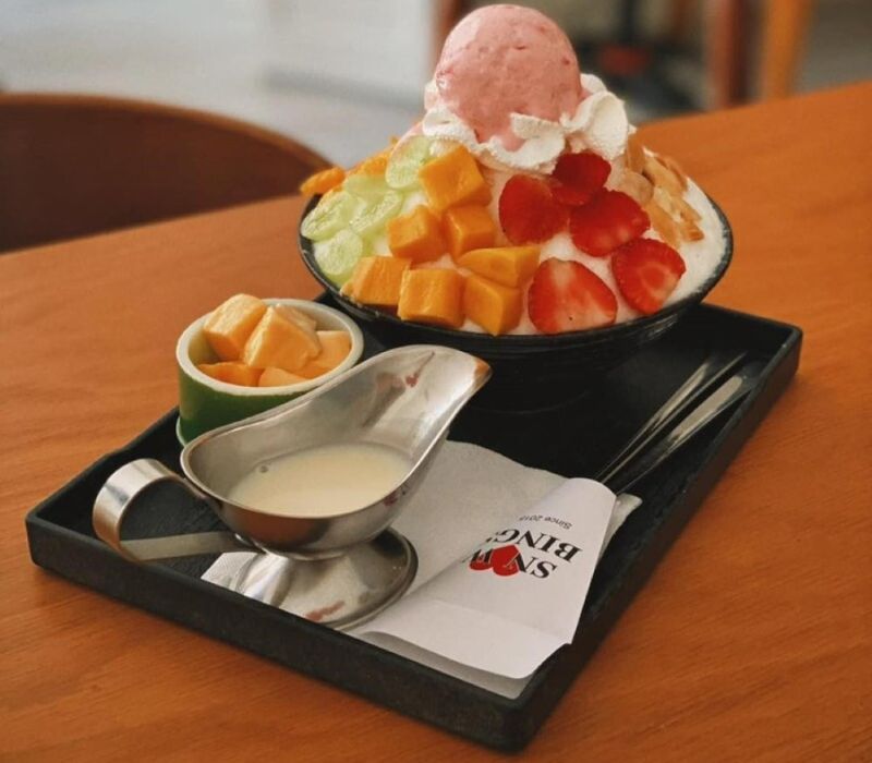 Top 10 Bingsu shops in District 1 are cool chill, Korean standard view 10