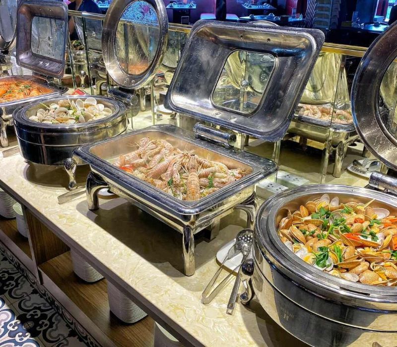NE NE NEU at the Top 8 Buffet Seafood Restaurant District 1 Delicious Forget about 10