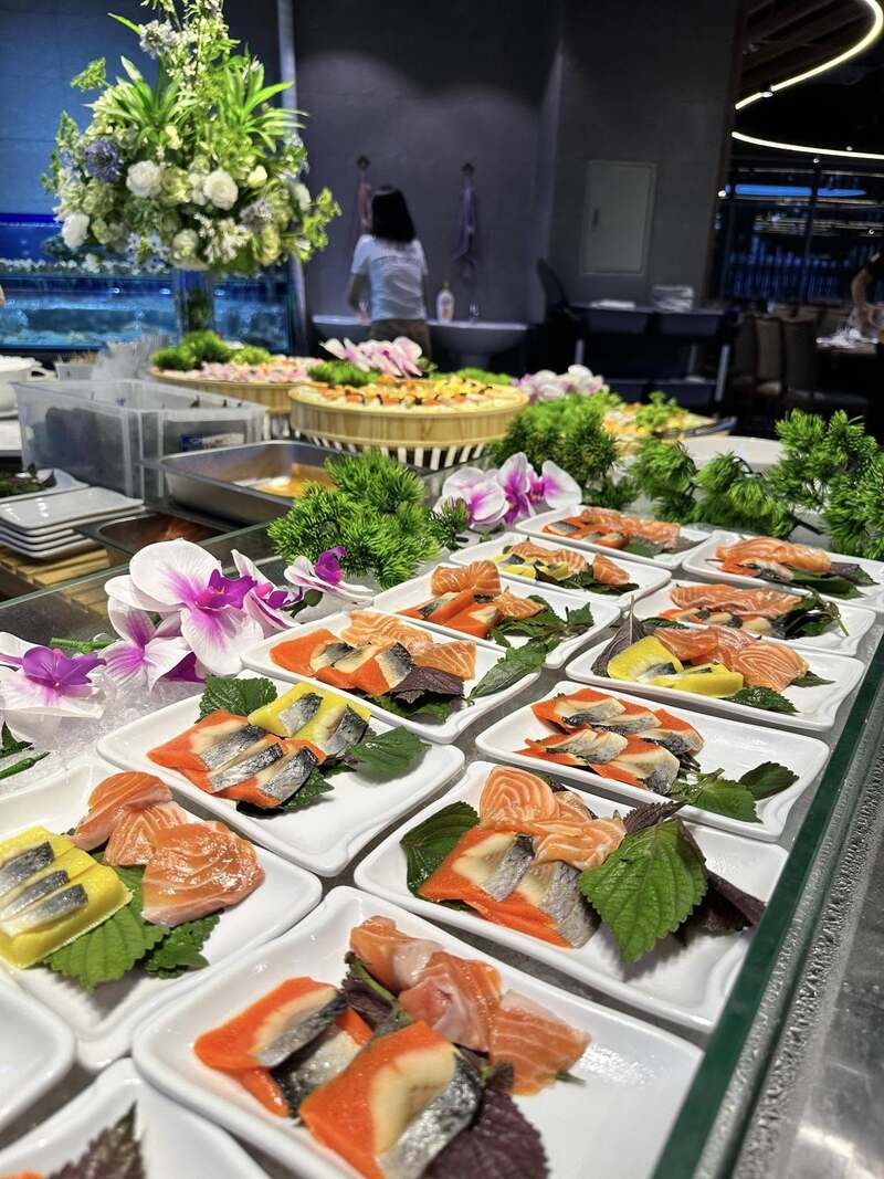 Enjoy Buffet Poseidon HCMC with menu more than 200 items 7